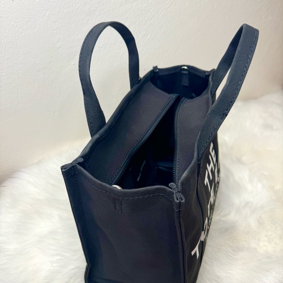 NWT Marc Jacobs The Tote Bag MEDIUM Purse Black Crossbody Canvas Zipper Travel - Picture 6 of 13